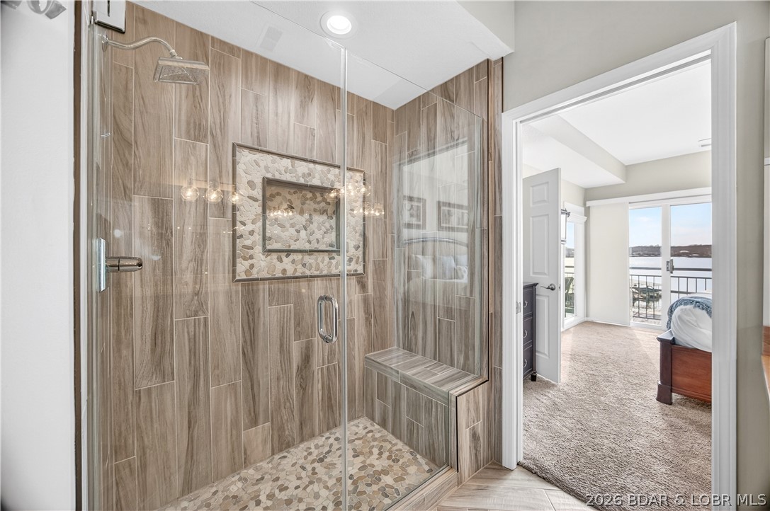 Palisades Condominium - Residential