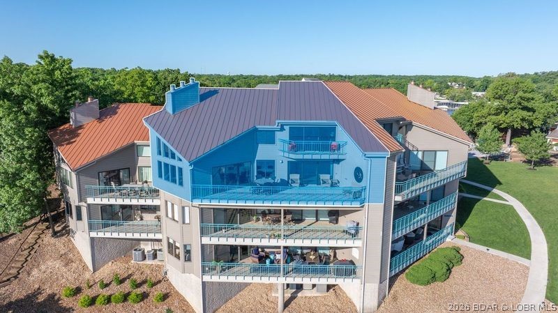 Spindrifter Condominiums - Residential