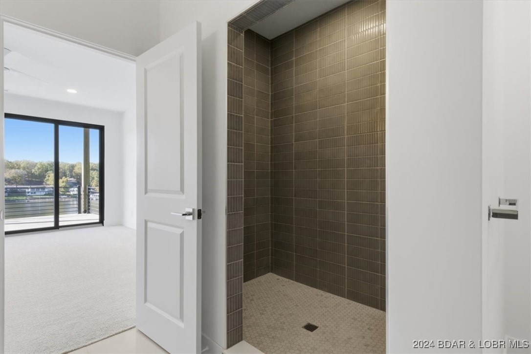 Horseshoe Bend # 6 - Residential