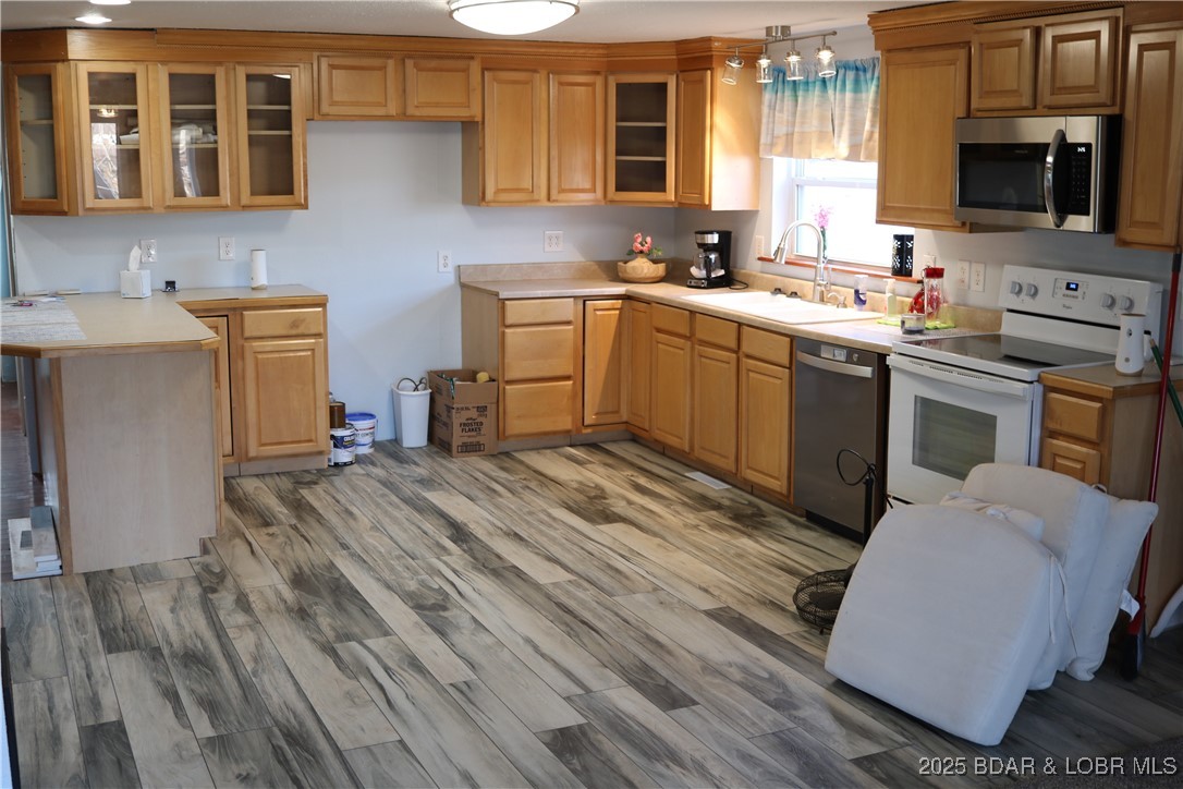 Green Lawn - Residential