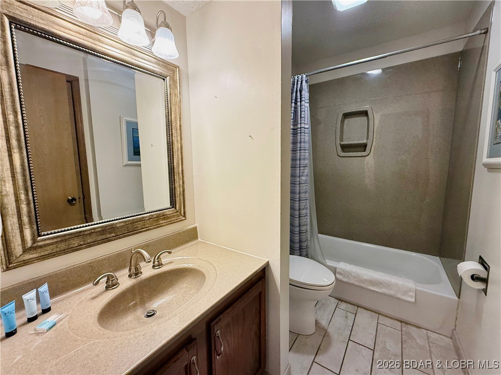 Southwood Shores Condominium - Residential