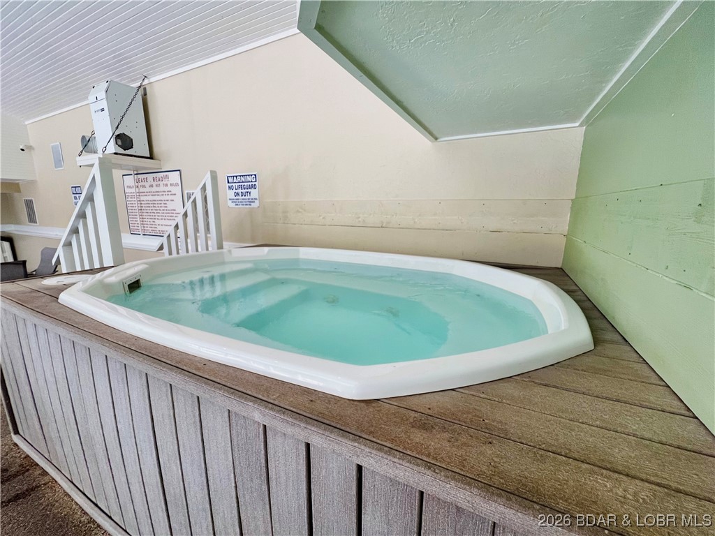 Southwood Shores Condominium - Residential