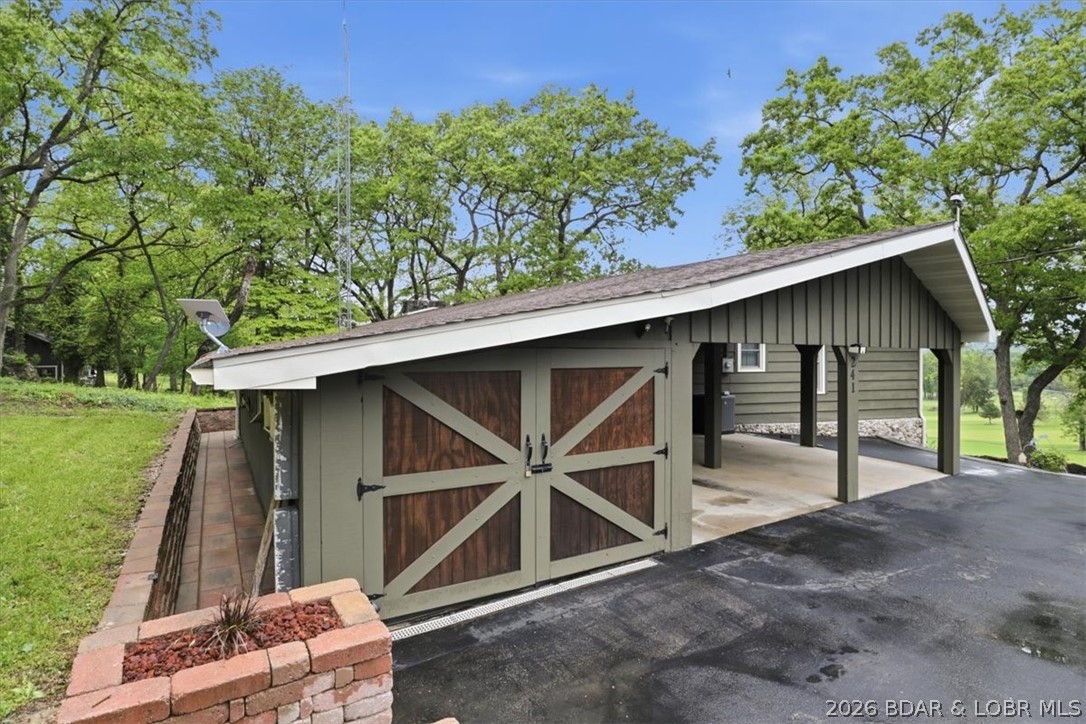Country Club Drive - Residential
