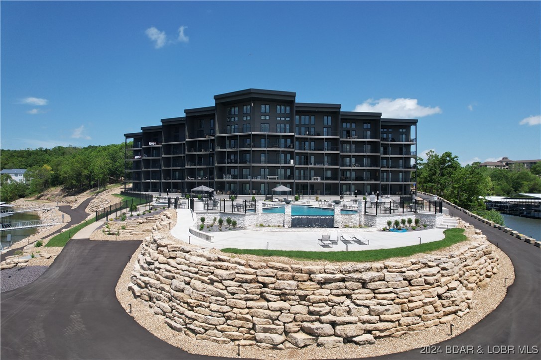 Four Seasons, Missouri 65049, United States, 5 Bedrooms Bedrooms, ,3 BathroomsBathrooms,Residential,Contingent,46465