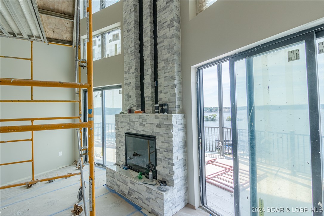 Four Seasons, Missouri 65049, United States, 5 Bedrooms Bedrooms, ,3 BathroomsBathrooms,Residential,Contingent,46465