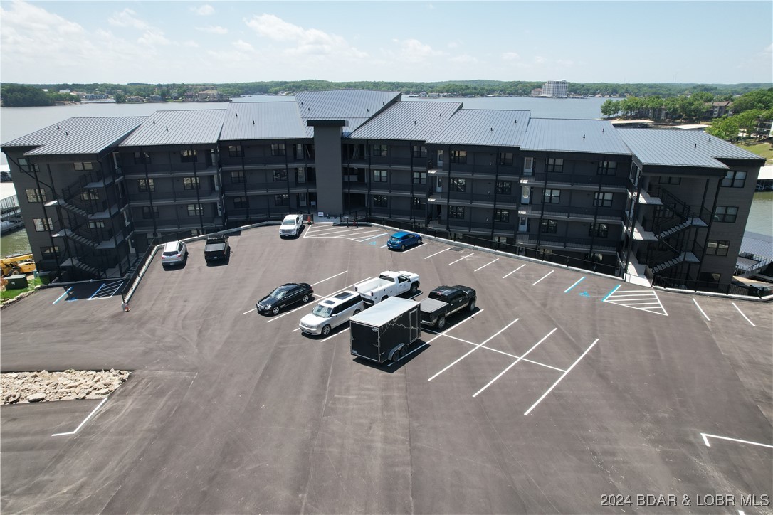 Four Seasons, Missouri 65049, United States, 5 Bedrooms Bedrooms, ,3 BathroomsBathrooms,Residential,Contingent,46465