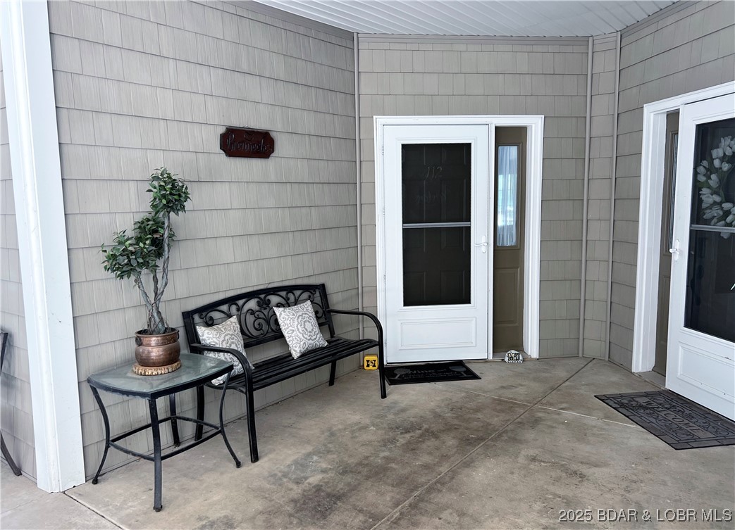 Lighthouse Pointe Condominium - Residential