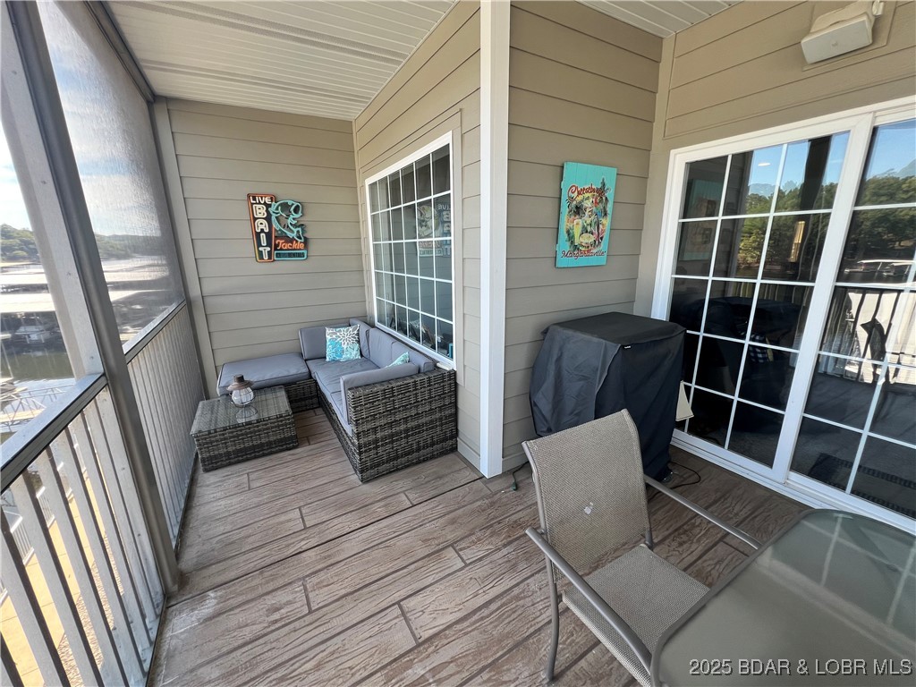 Lighthouse Pointe Condominium - Residential