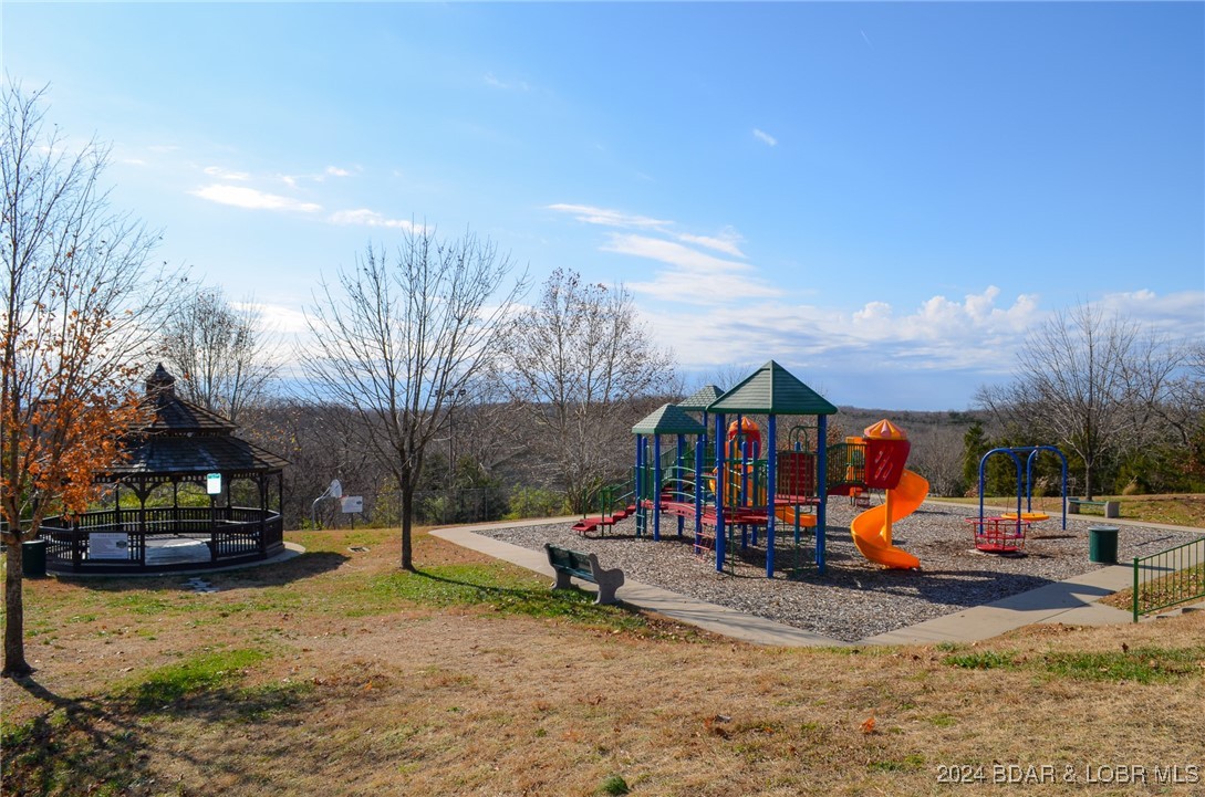 Cornett Cove No. 5 - Land