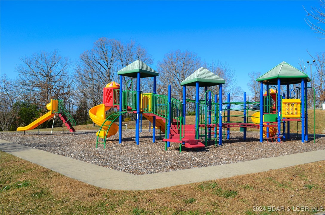 Cornett Cove No. 5 - Land