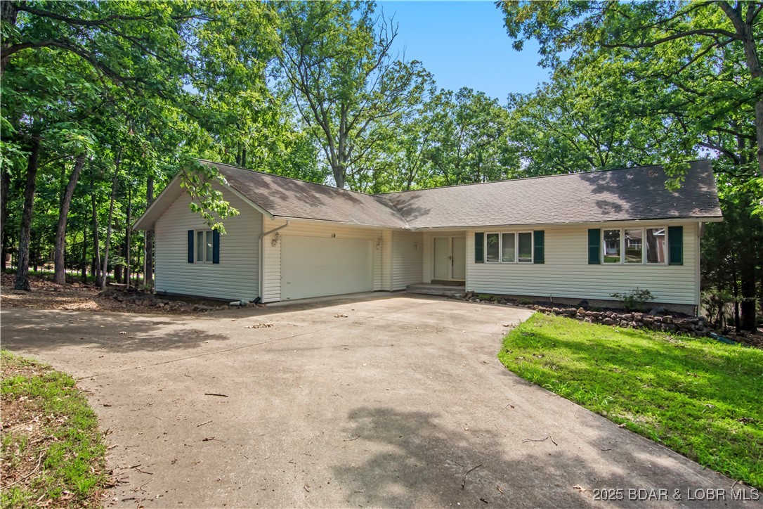 Four Seasons, Missouri 65049, United States, 3 Bedrooms Bedrooms, ,3 BathroomsBathrooms,Residential,Contingent,175553