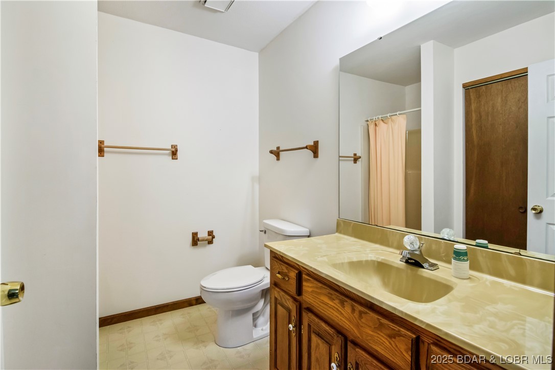 Four Seasons, Missouri 65049, United States, 3 Bedrooms Bedrooms, ,3 BathroomsBathrooms,Residential,Contingent,175553