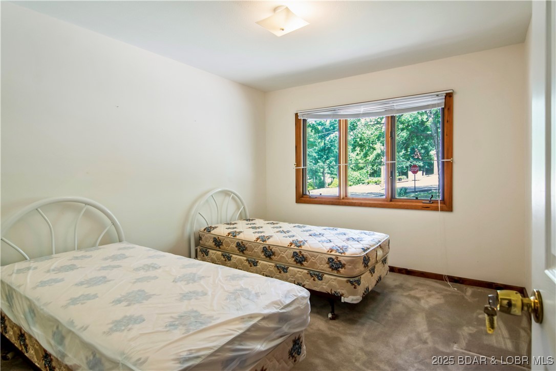 Four Seasons, Missouri 65049, United States, 3 Bedrooms Bedrooms, ,3 BathroomsBathrooms,Residential,Contingent,175553