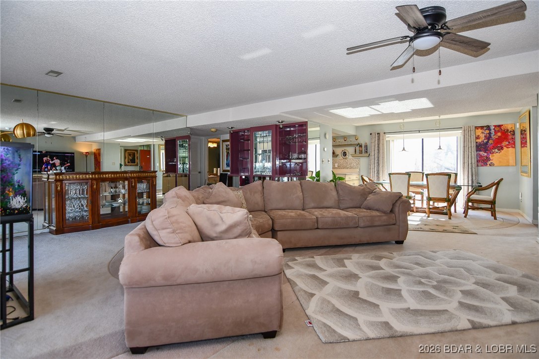 Four Seasons Racqt-Cntry Club - Residential