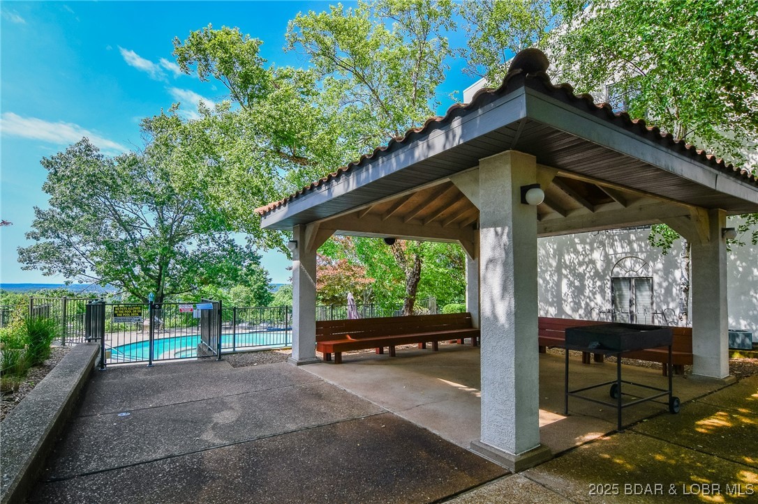 Four Seasons Racqt-Cntry Club - Residential