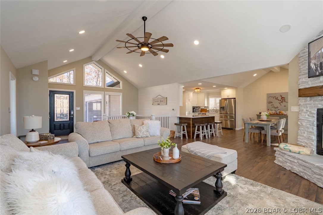 Imperial Point - Residential