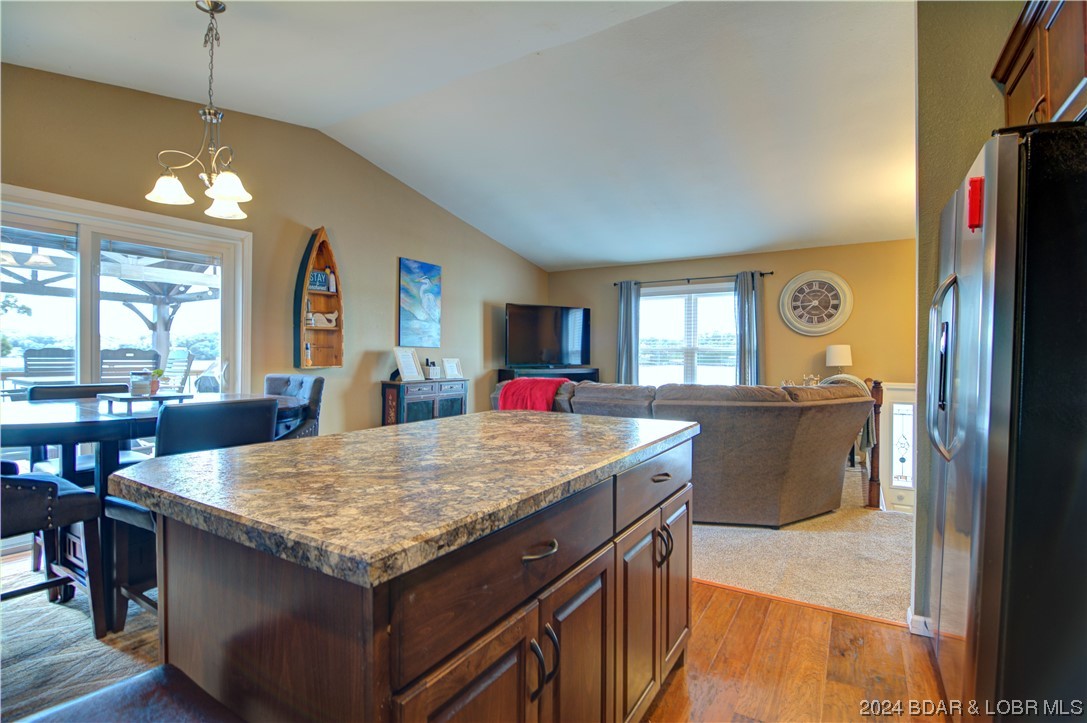 Lake Ozark, Missouri 65049, United States, 4 Bedrooms Bedrooms, ,3 BathroomsBathrooms,Residential,Active,63576