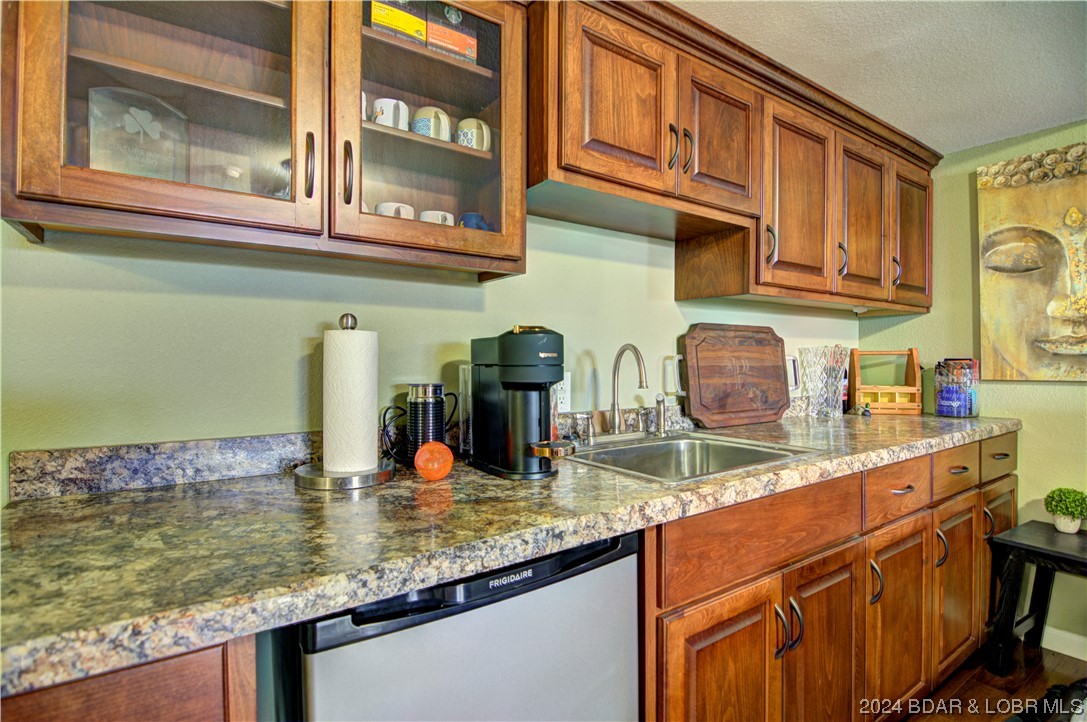 Lake Ozark, Missouri 65049, United States, 4 Bedrooms Bedrooms, ,3 BathroomsBathrooms,Residential,Active,63576