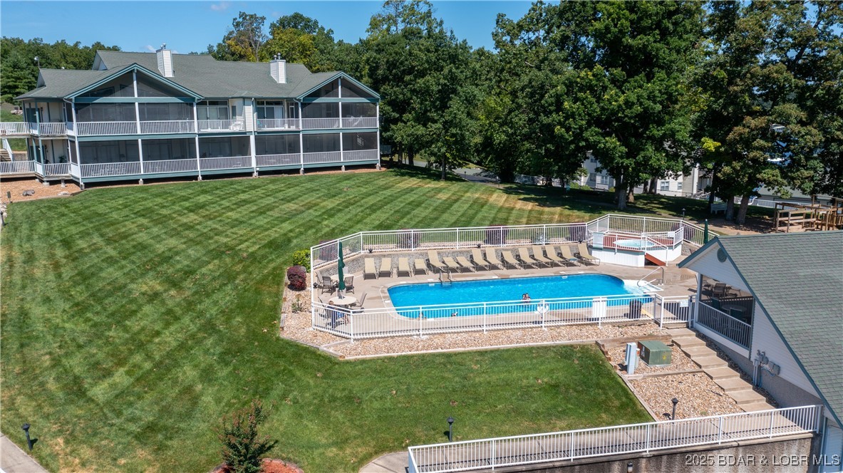 The Evergreens On The Lake - Residential