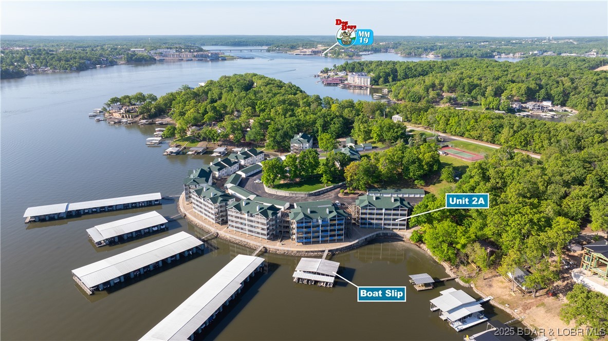 The Evergreens On The Lake - Residential