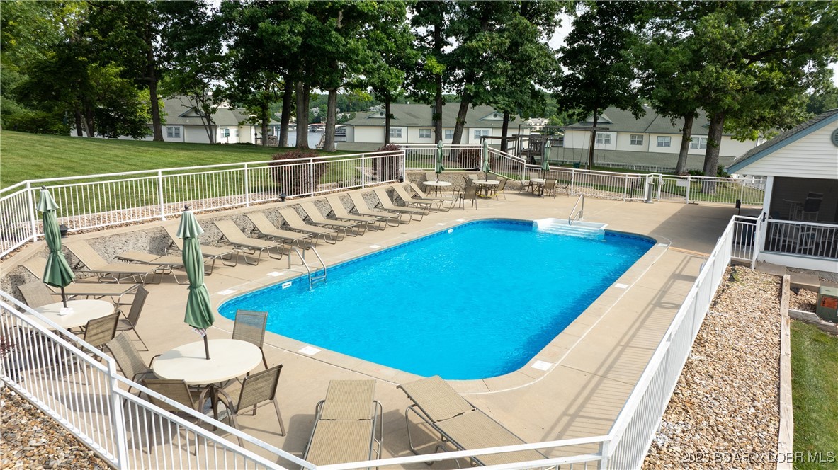 The Evergreens On The Lake - Residential