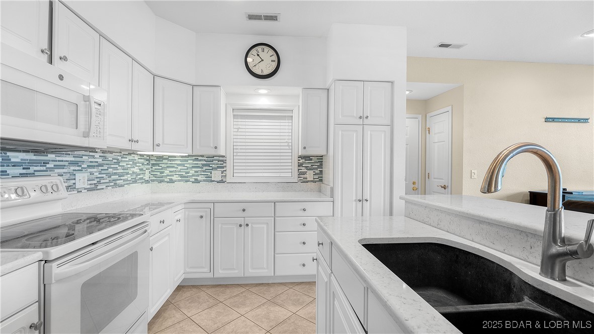 The Evergreens On The Lake - Residential