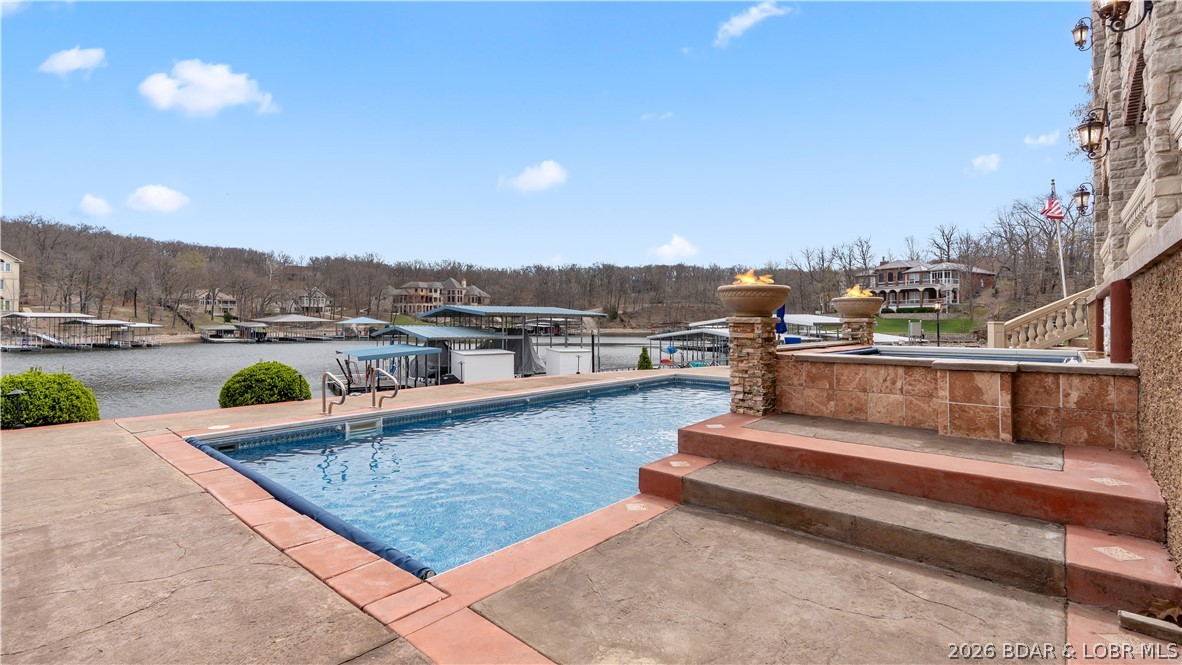 Grand Point No. 2 - Residential