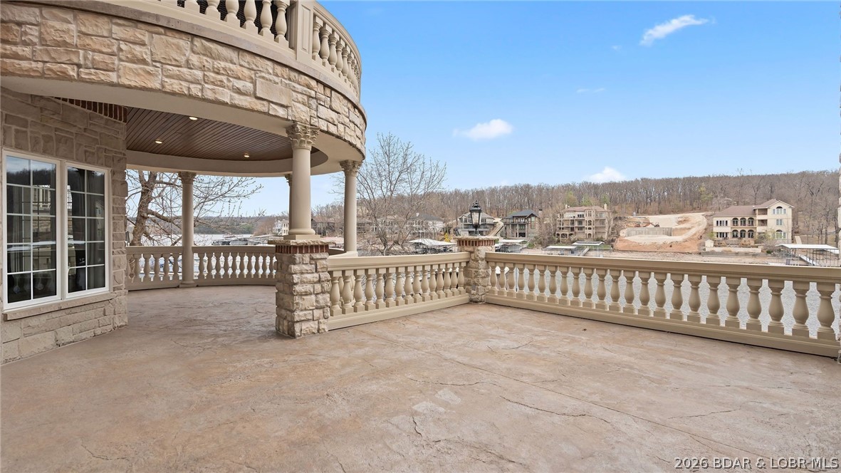 Grand Point No. 2 - Residential