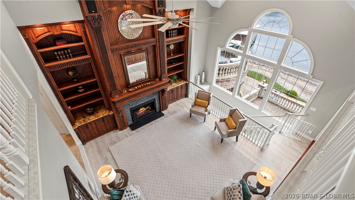 Grand Point No. 2 - Residential