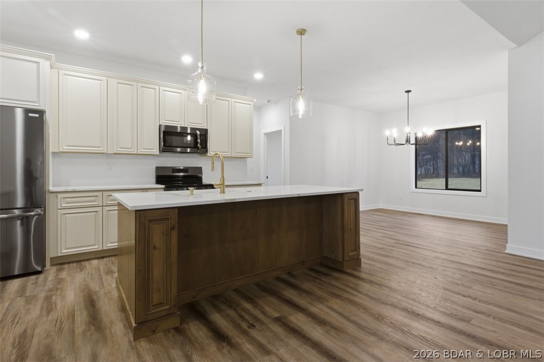 Champions Run - Residential