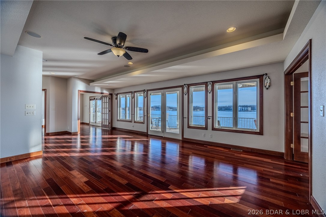 Beacon Pointe - Residential