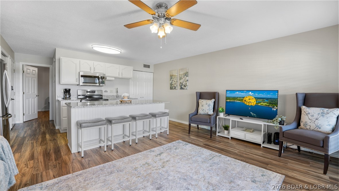 Southwood Shores Condominium - Residential