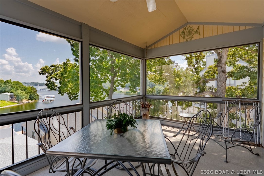 The Willows On The Lake - Residential