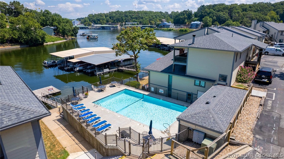 The Willows On The Lake - Residential