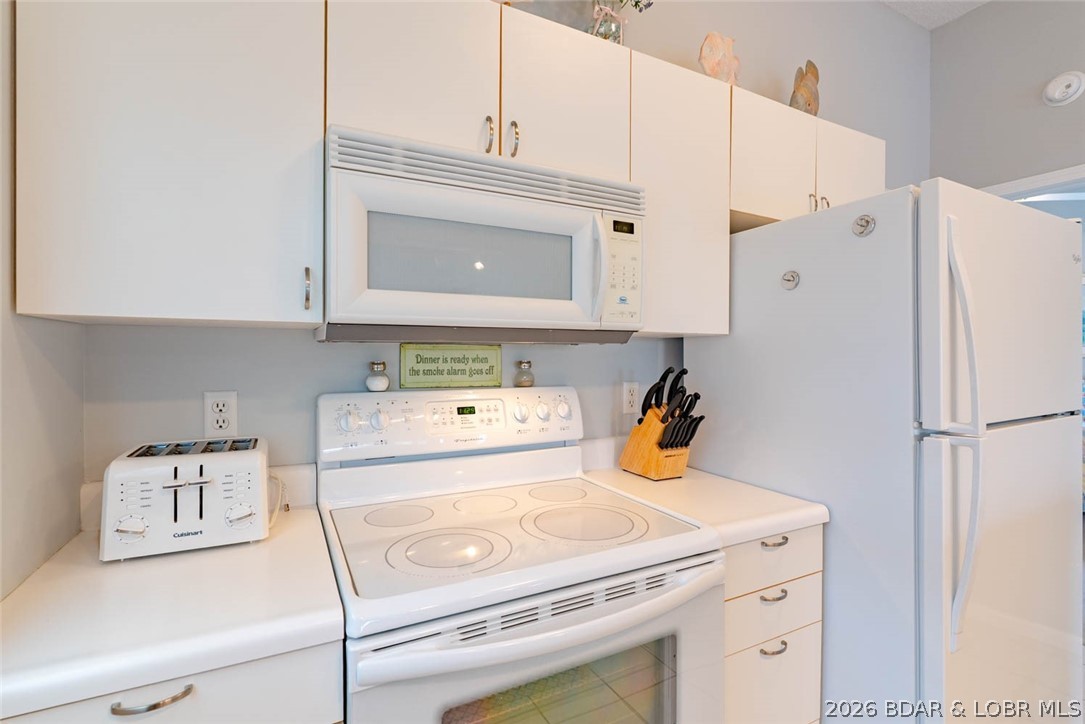 The Willows On The Lake - Residential