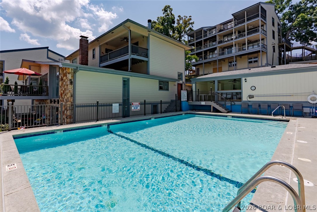 The Willows On The Lake - Residential