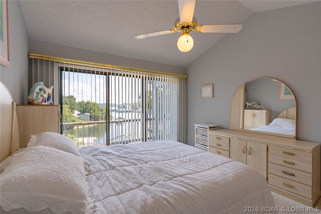 The Willows On The Lake - Residential