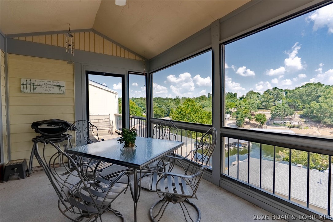 The Willows On The Lake - Residential