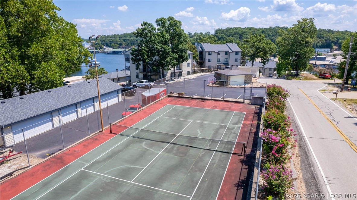 The Willows On The Lake - Residential