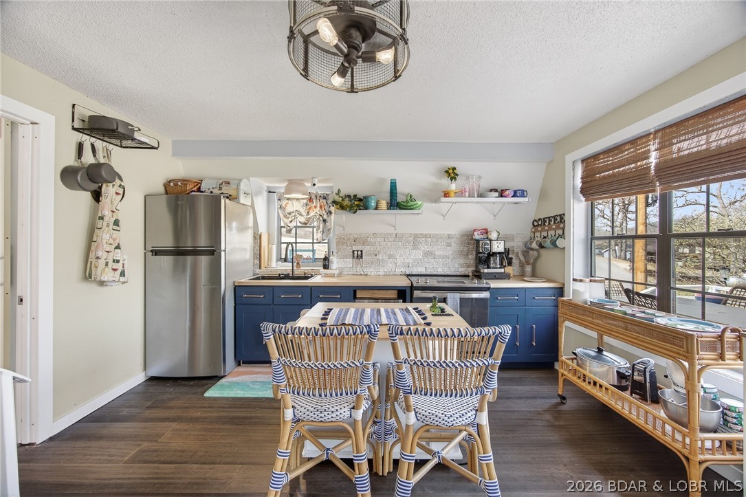 Pleasant Valley Acres - Residential