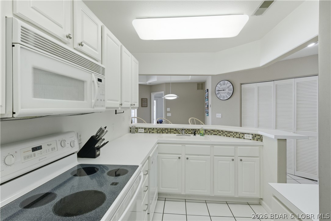 Emerald Bay Condominium - Residential