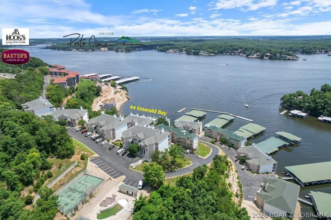 Emerald Bay Condominium - Residential