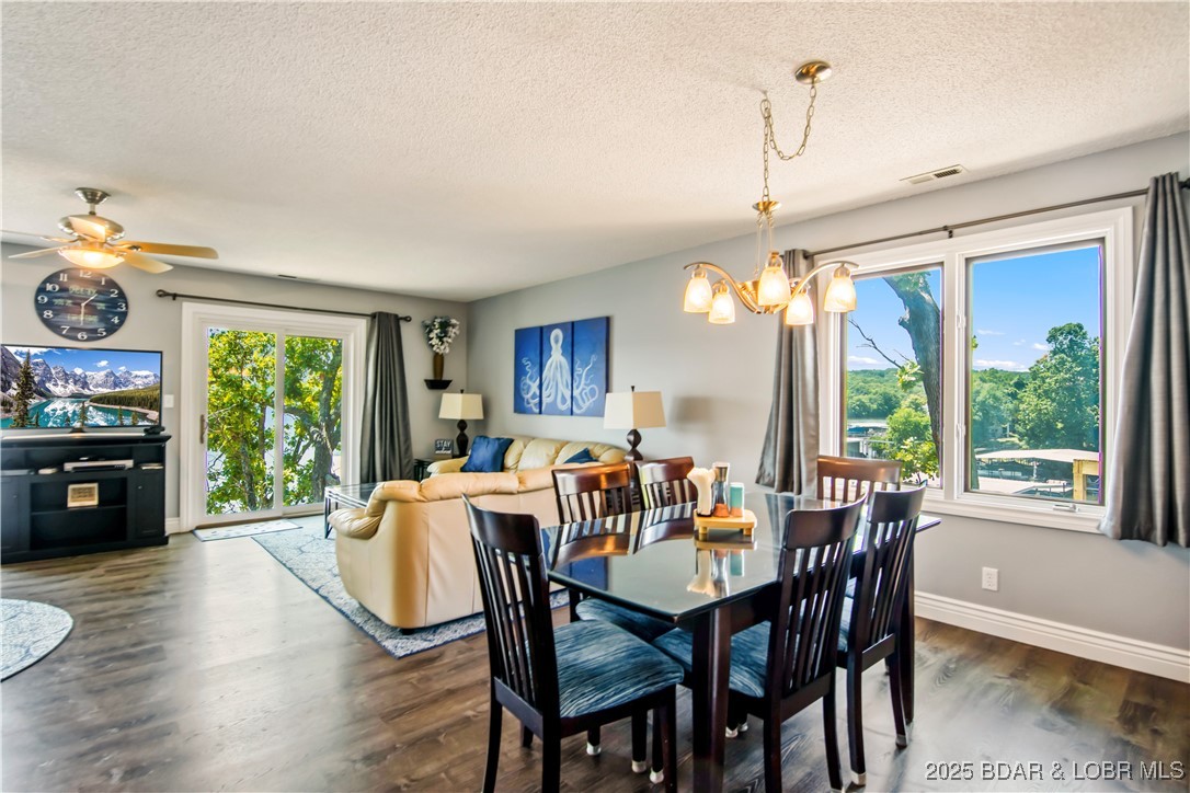 Osage Beach, Missouri 65049, United States, 3 Bedrooms Bedrooms, ,2 BathroomsBathrooms,Residential,Active,164978