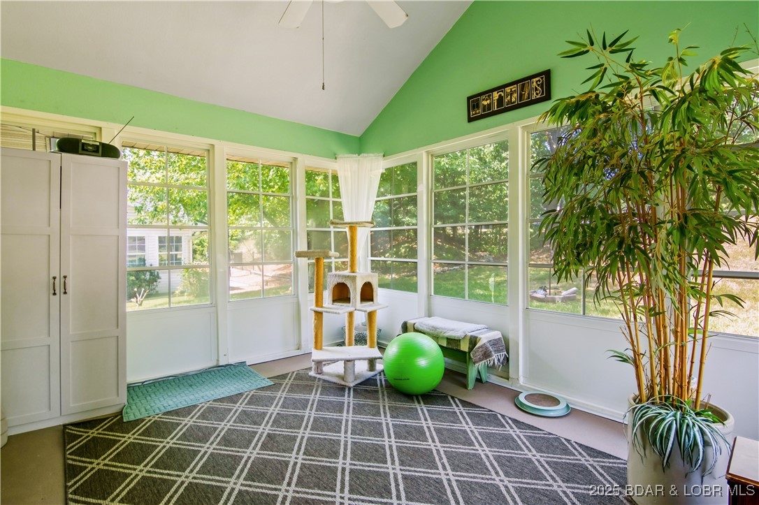 Osage Beach, Missouri 65065, United States, 2 Bedrooms Bedrooms, ,2 BathroomsBathrooms,Residential,Contingent,202674