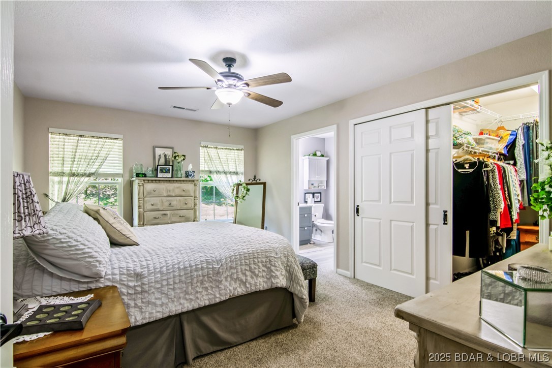 Osage Beach, Missouri 65065, United States, 2 Bedrooms Bedrooms, ,2 BathroomsBathrooms,Residential,Contingent,202674