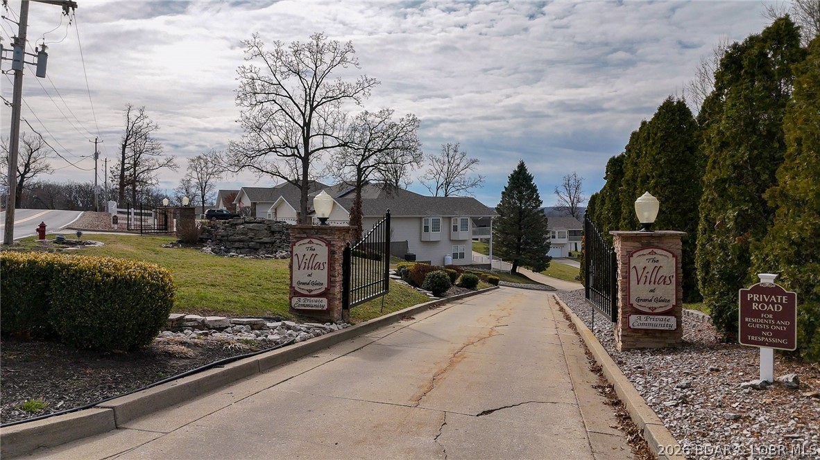 Villas at Grand Glaize - Residential