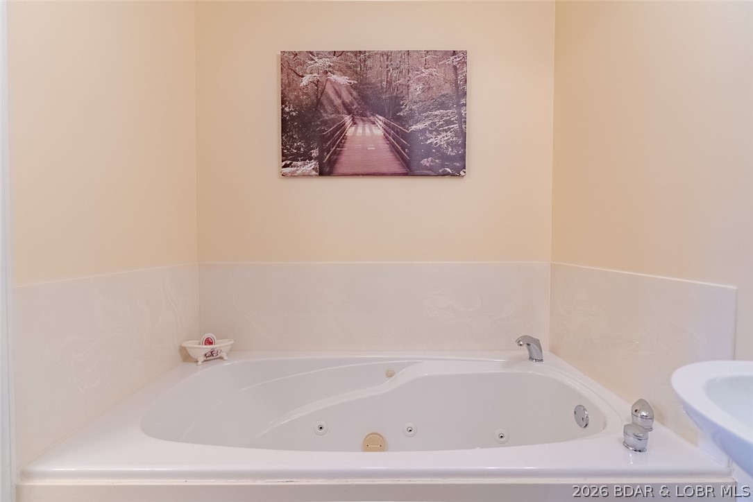 Villas at Grand Glaize - Residential