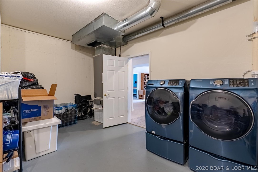 Villas at Grand Glaize - Residential