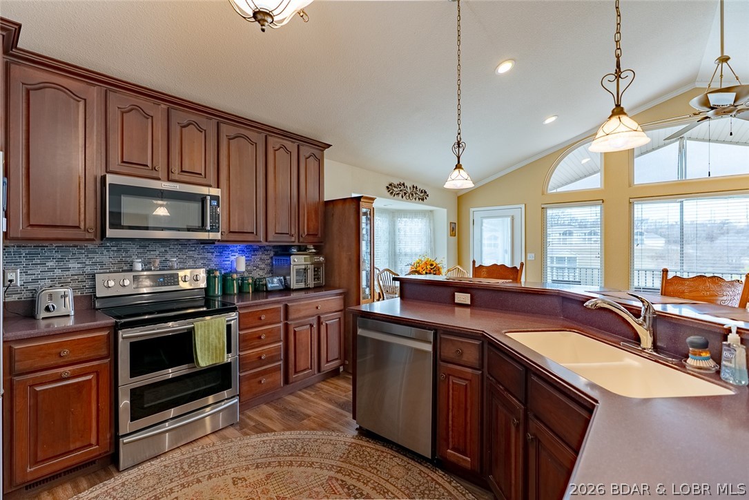 Villas at Grand Glaize - Residential