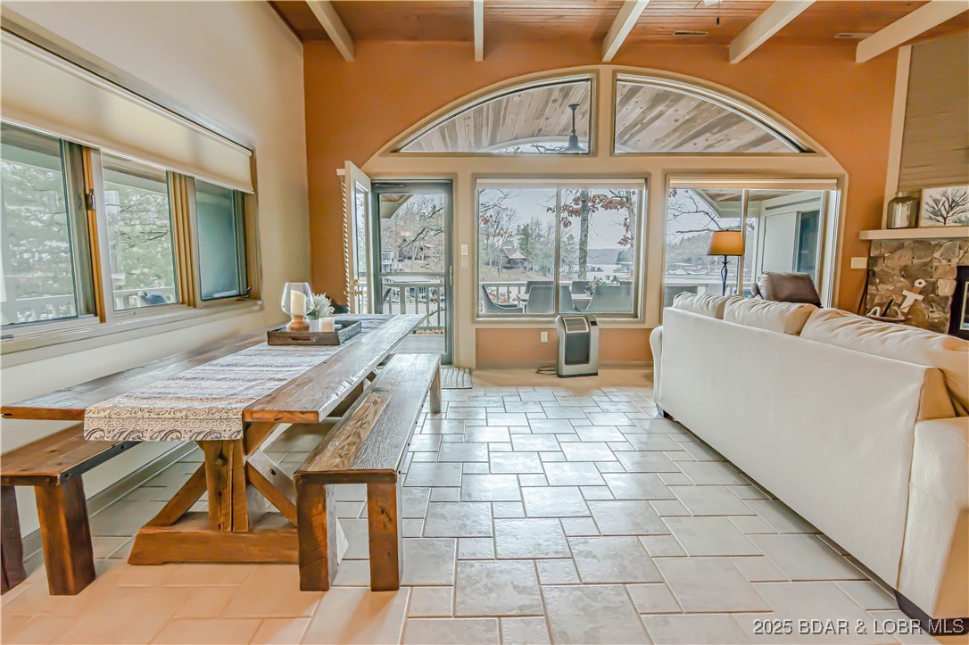 Osage Beach, Missouri 65065, United States, 3 Bedrooms Bedrooms, ,3 BathroomsBathrooms,Residential,Contingent,4186